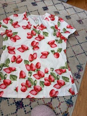 Strawberry Print Scrub Top - White & Red